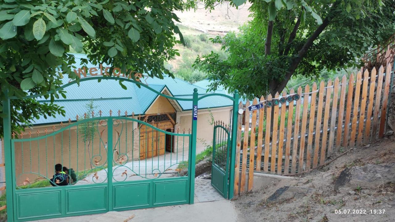 Отель Гостевой дом Гора Нуратау Yukary-Ukhum Экстерьер фото